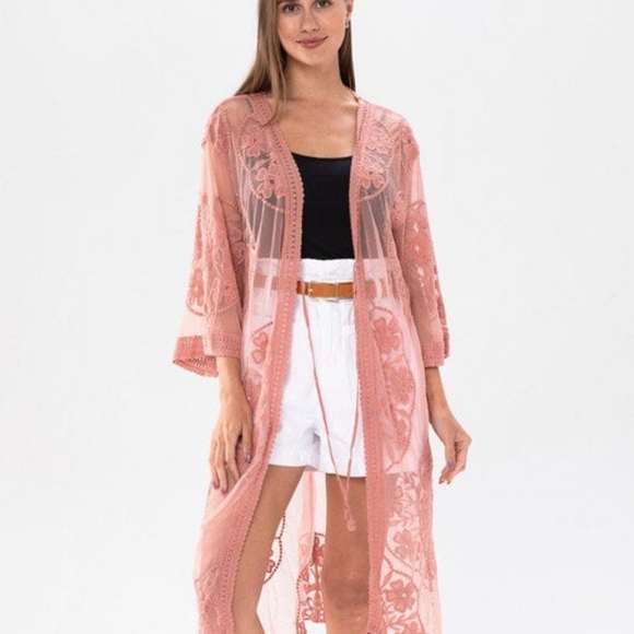 Pretty Pink 🩷 Lace Kimono - Picture 2 of 4